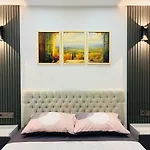Two Air-conditioned Luxury In The Center No 1 アパート アンタルヤ