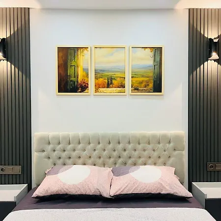 Two Air-conditioned Luxury In The Center No 1 شقة أنطاليا