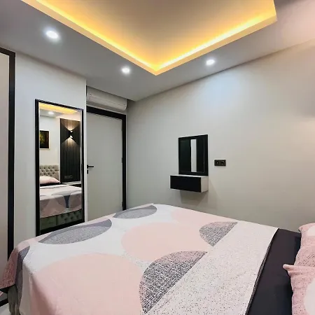 Two Air-conditioned Luxury In The Center No 1 * 안탈리아